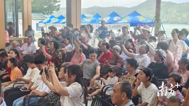 南方+ 陈保良 拍摄